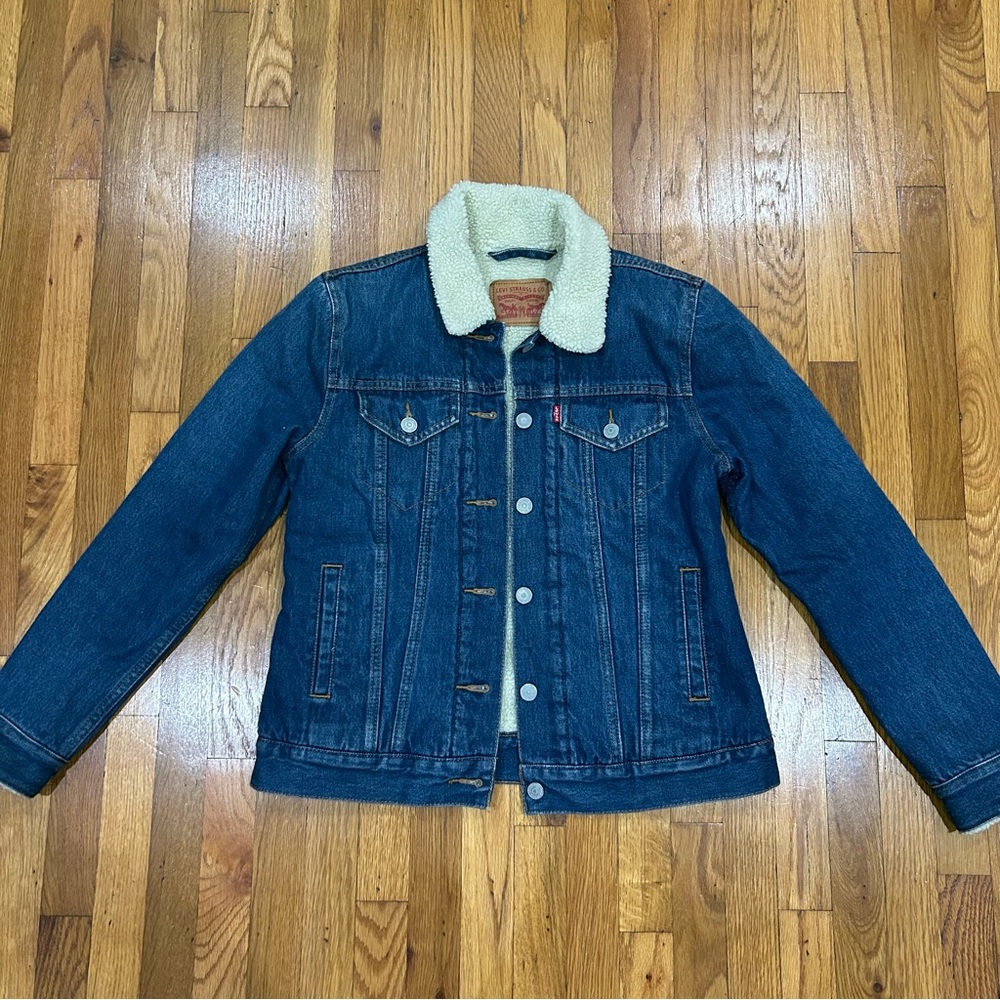 Levi’s Sherpa lined denim jacket